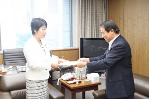 上川陽子副大臣